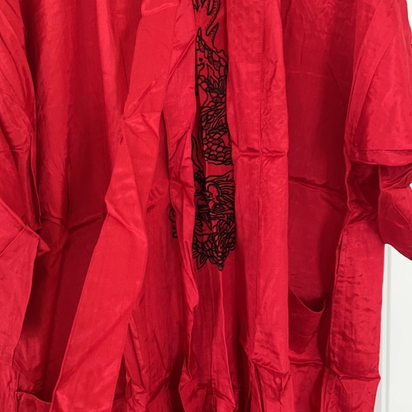 NWT Pier One Imports PassPorts Dragon Robe - Picture 5 of 7